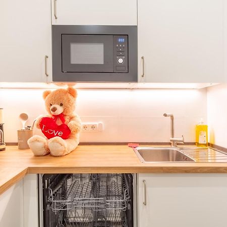 65 Zoll 4K Tv, Disney Plus, Soundbar, Kostenloser Kaffee, 5 Raeume Leipzig Exteriör bild