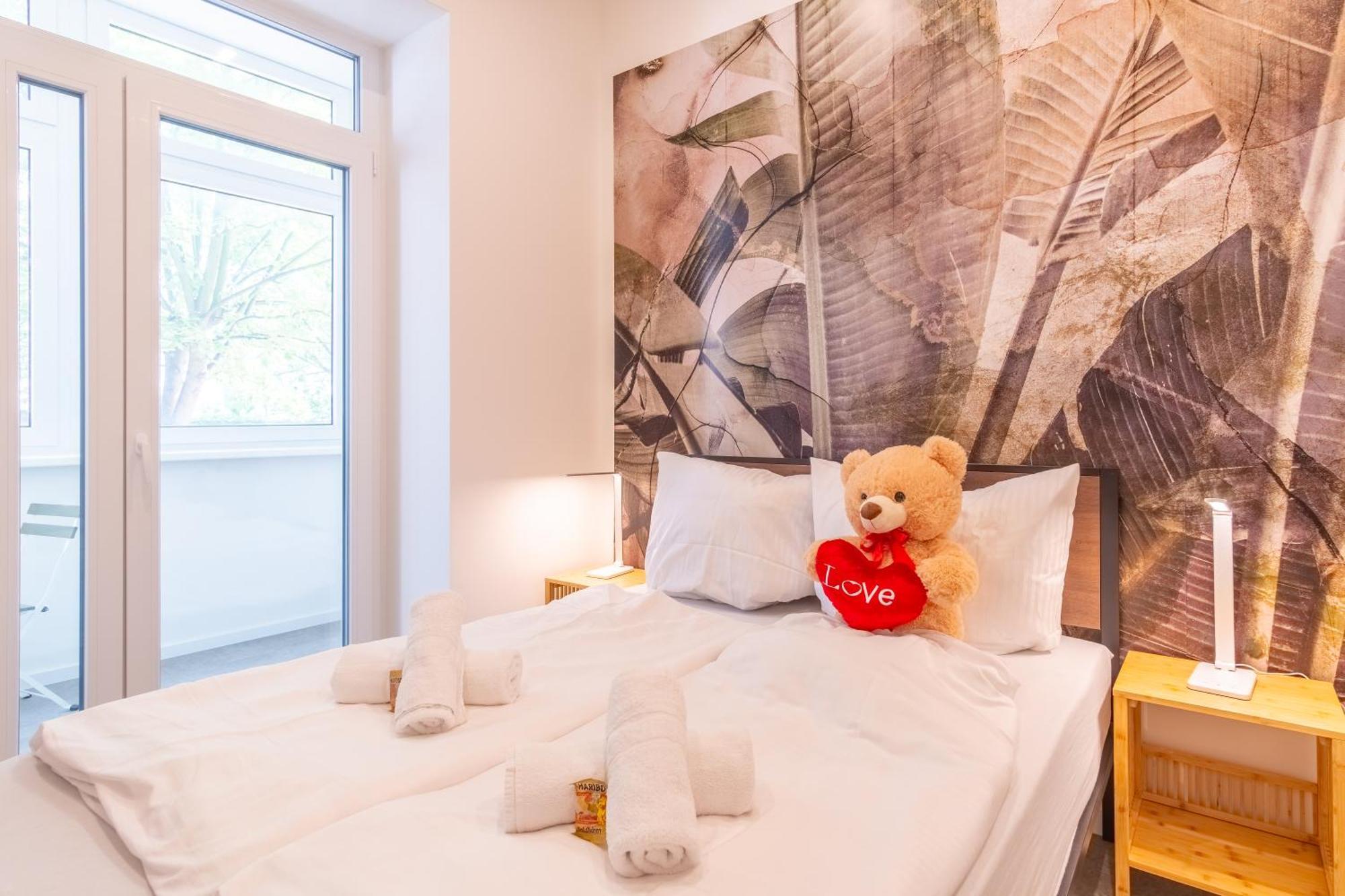 65 Zoll 4K Tv, Disney Plus, Soundbar, Kostenloser Kaffee, 5 Raeume Leipzig Exteriör bild
