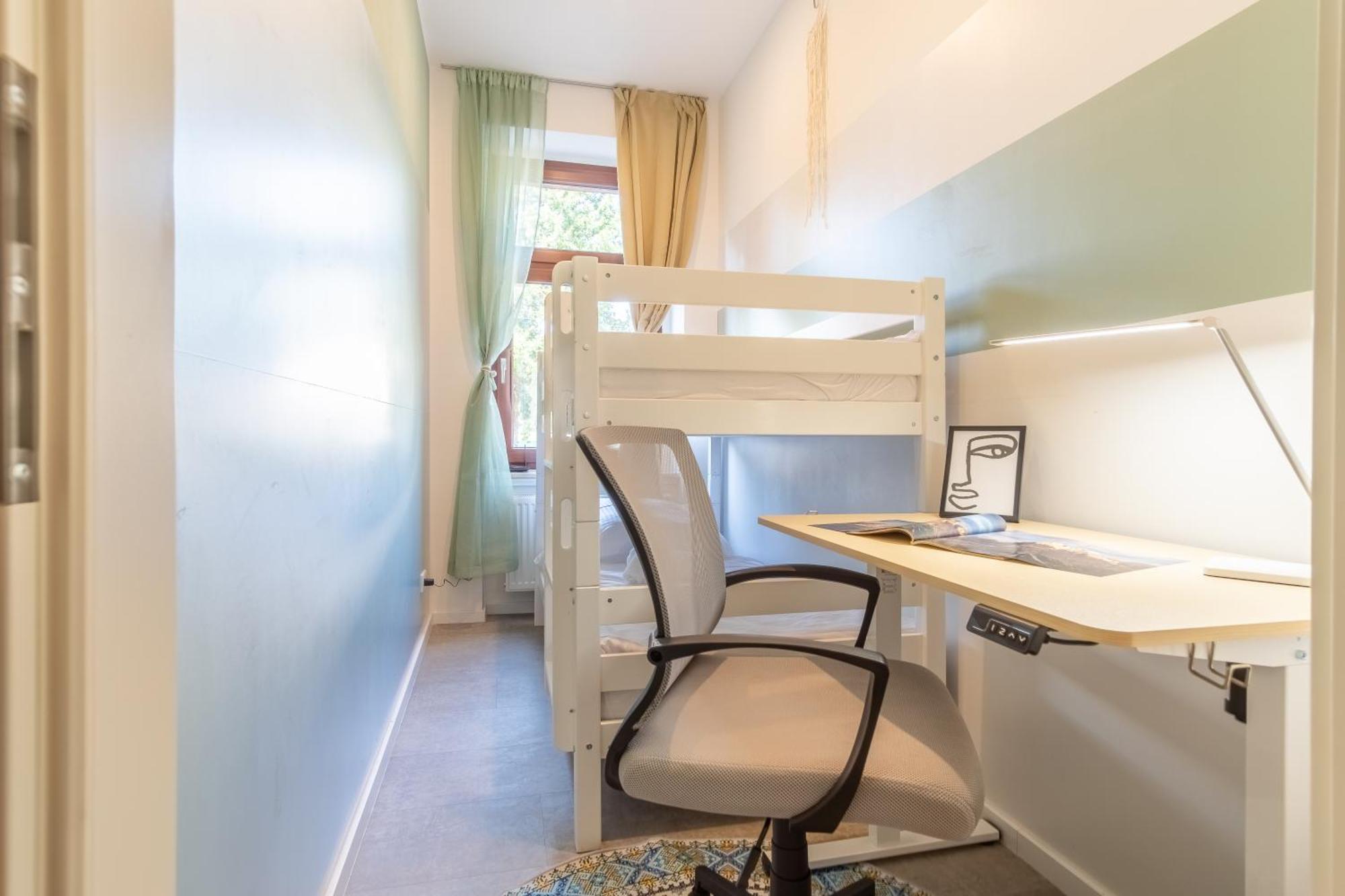 65 Zoll 4K Tv, Disney Plus, Soundbar, Kostenloser Kaffee, 5 Raeume Leipzig Exteriör bild