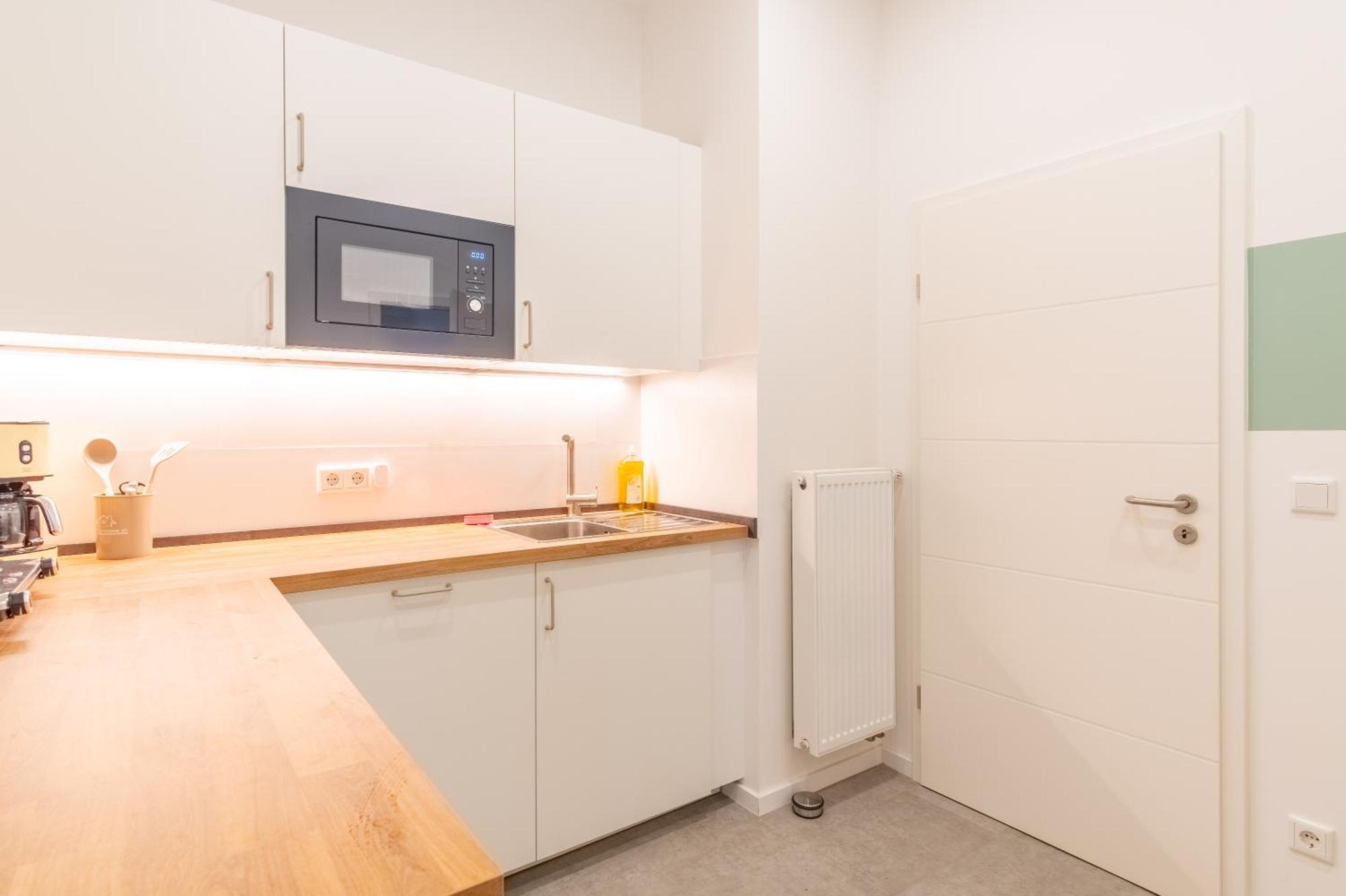 65 Zoll 4K Tv, Disney Plus, Soundbar, Kostenloser Kaffee, 5 Raeume Leipzig Exteriör bild